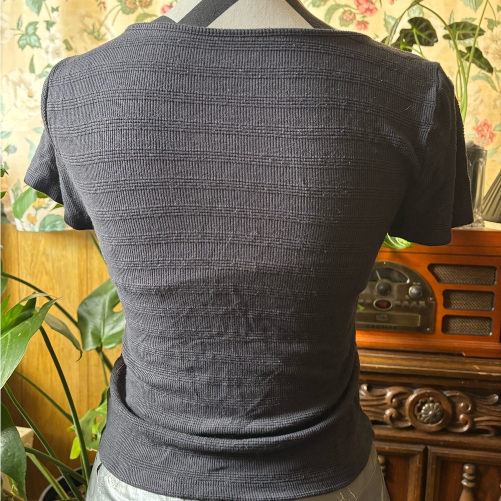 Crop Button Top - Picture 5 of 5